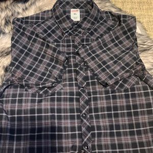 SOLD Dickies XL short sleeved black red and gray button up western shirt